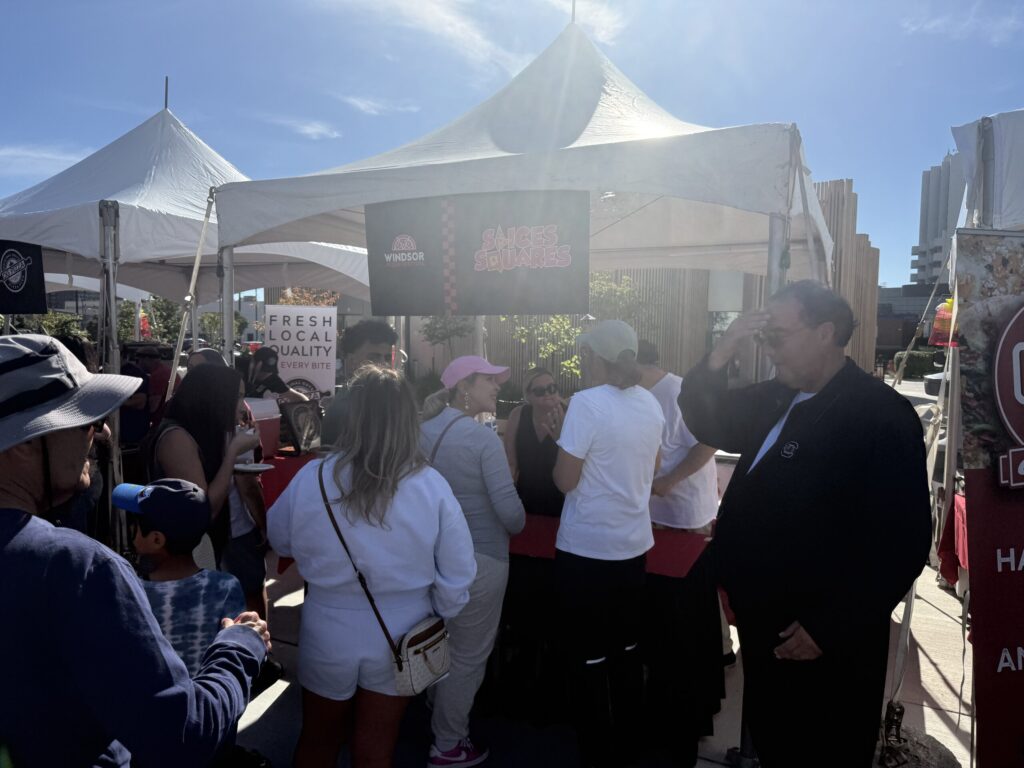 oven-360-booth-crowd-windsor-pizza-festival-2026-hd